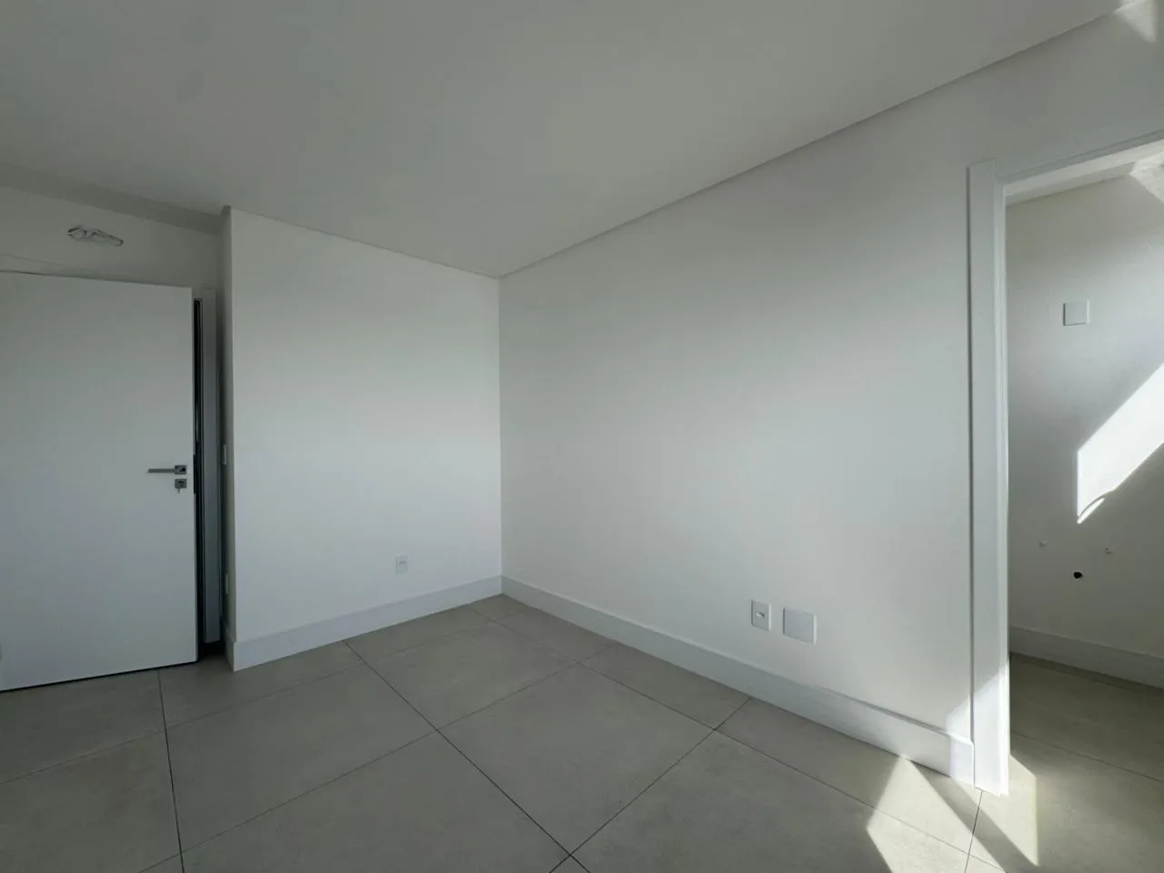 Imagem Apartamento com vista para o mar à venda com 115m2 por R$ 3.300.000,00