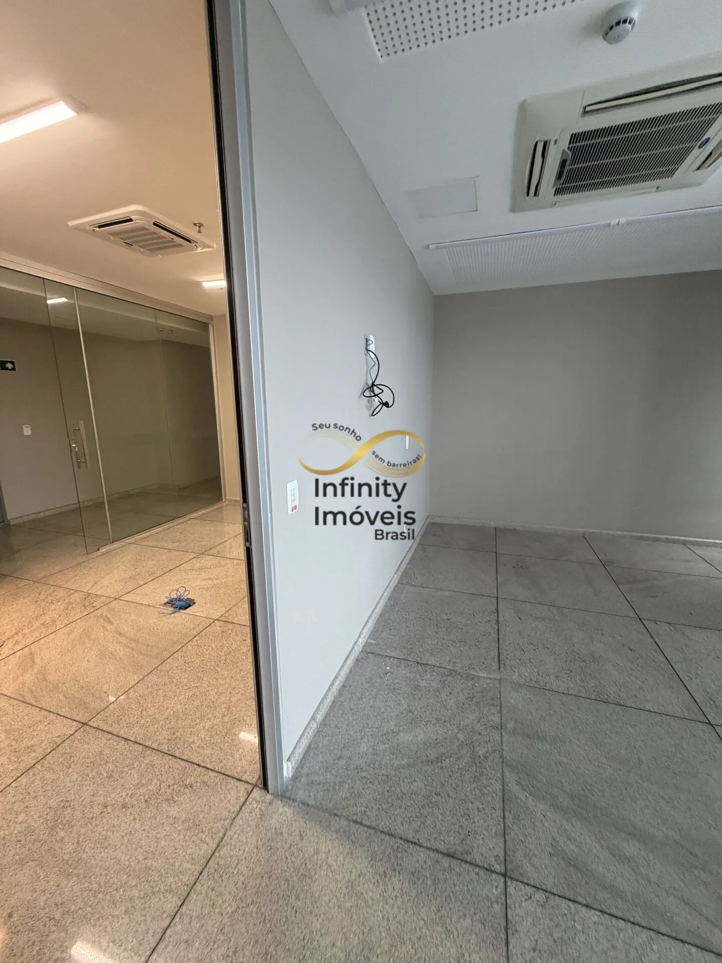 Imagem Sala comercial à venda no bairro Santa Efigênia - Belo Horizonte/MG