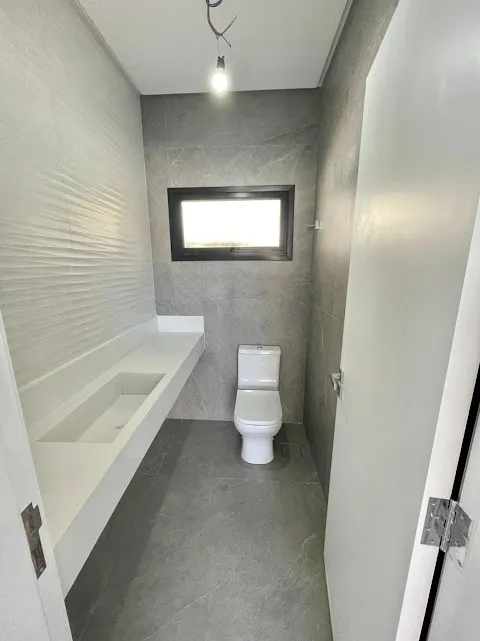 Imagem Sobrado de 560m² Localizado no Alphaville Res. Dois - Barueri - SP!