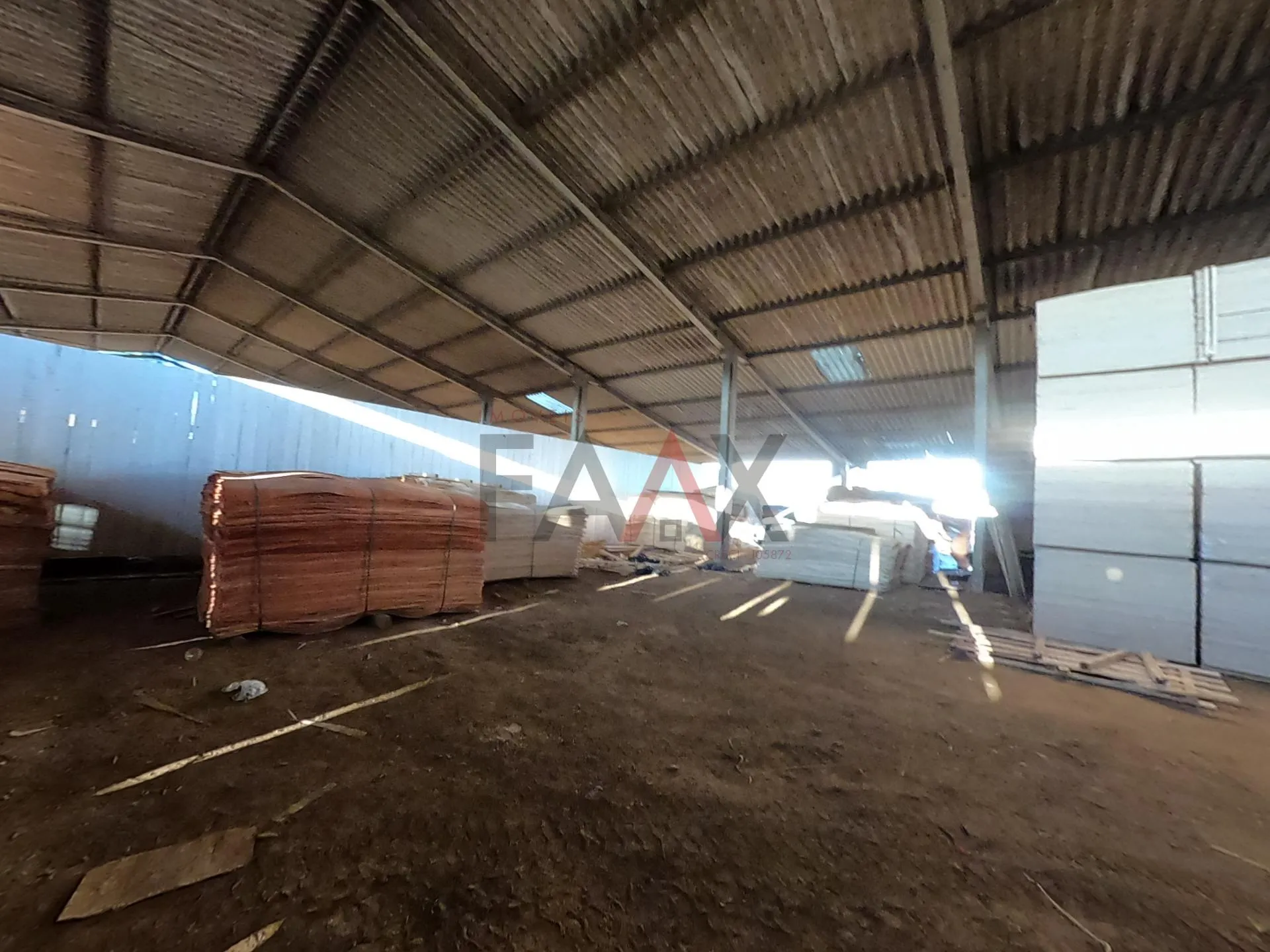 Imagem Ótimo Barracão para locação localizado no bairro industrial