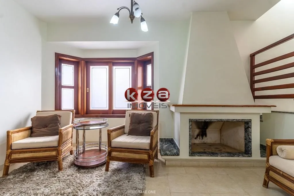 Imagem Casa de Luxo com 5 Quartos e 6 Vagas no Villaggio Capríccio, Louveira-SP: Venda ou Locação!