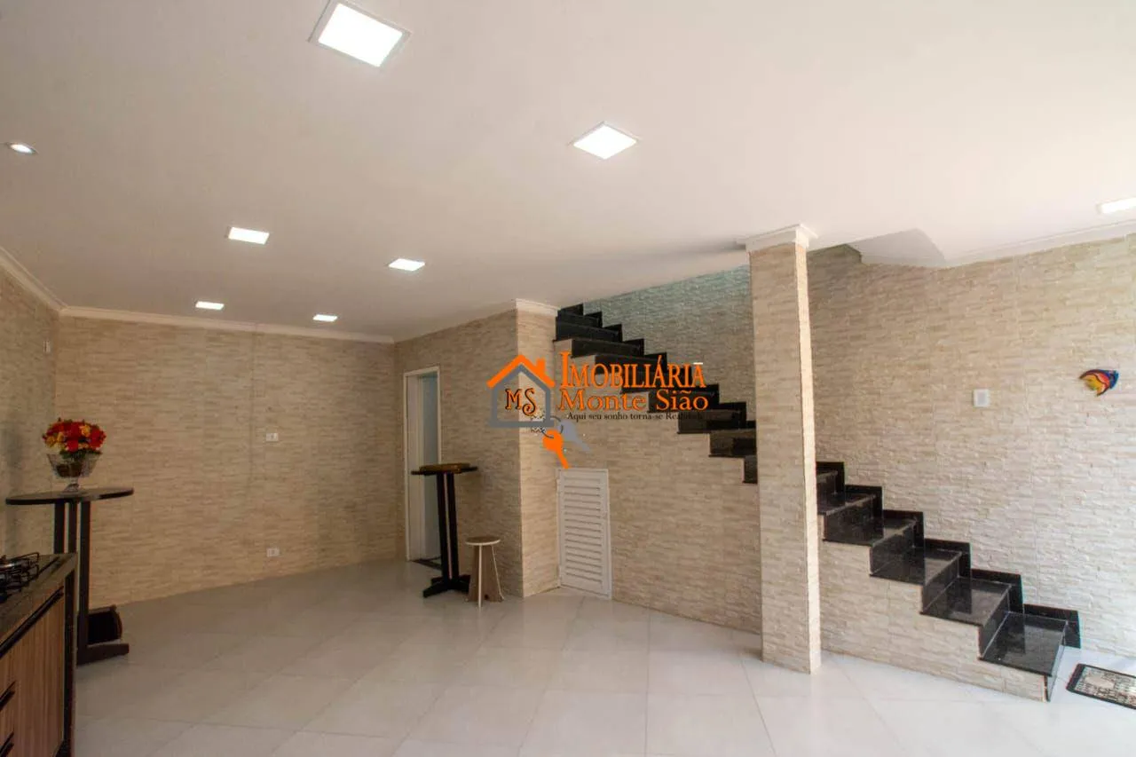 Imagem Sobrado com 3 dormitórios à venda, 140 m² por R$ 750.000,00 - Jardim Presidente Dutra - Guarulhos/SP