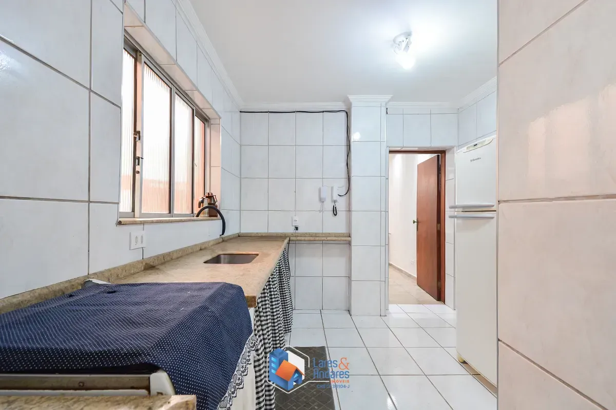 Imagem Casa de vila para venda em Cambuci com 3 quartos, sendo 3 suítes, 200m²