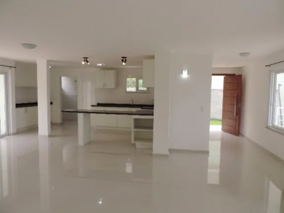 Imagem Casa com 3 Quartos para Alugar, 300 m² em Parque das Palmeiras - Angra dos Reis
