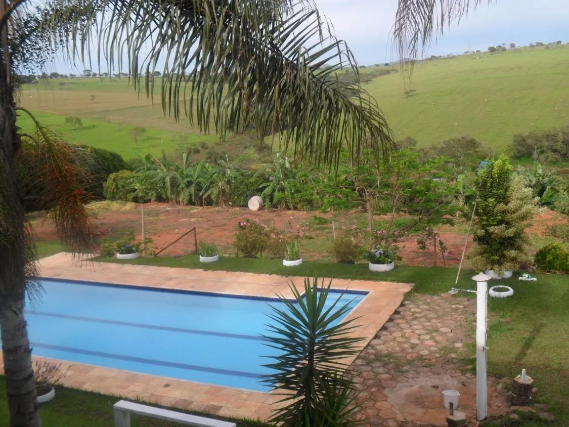 Imagem Vendo um ótimo sítio em Igarapé / Mg , Portal Serra Azul, com 20.000 m² de terra