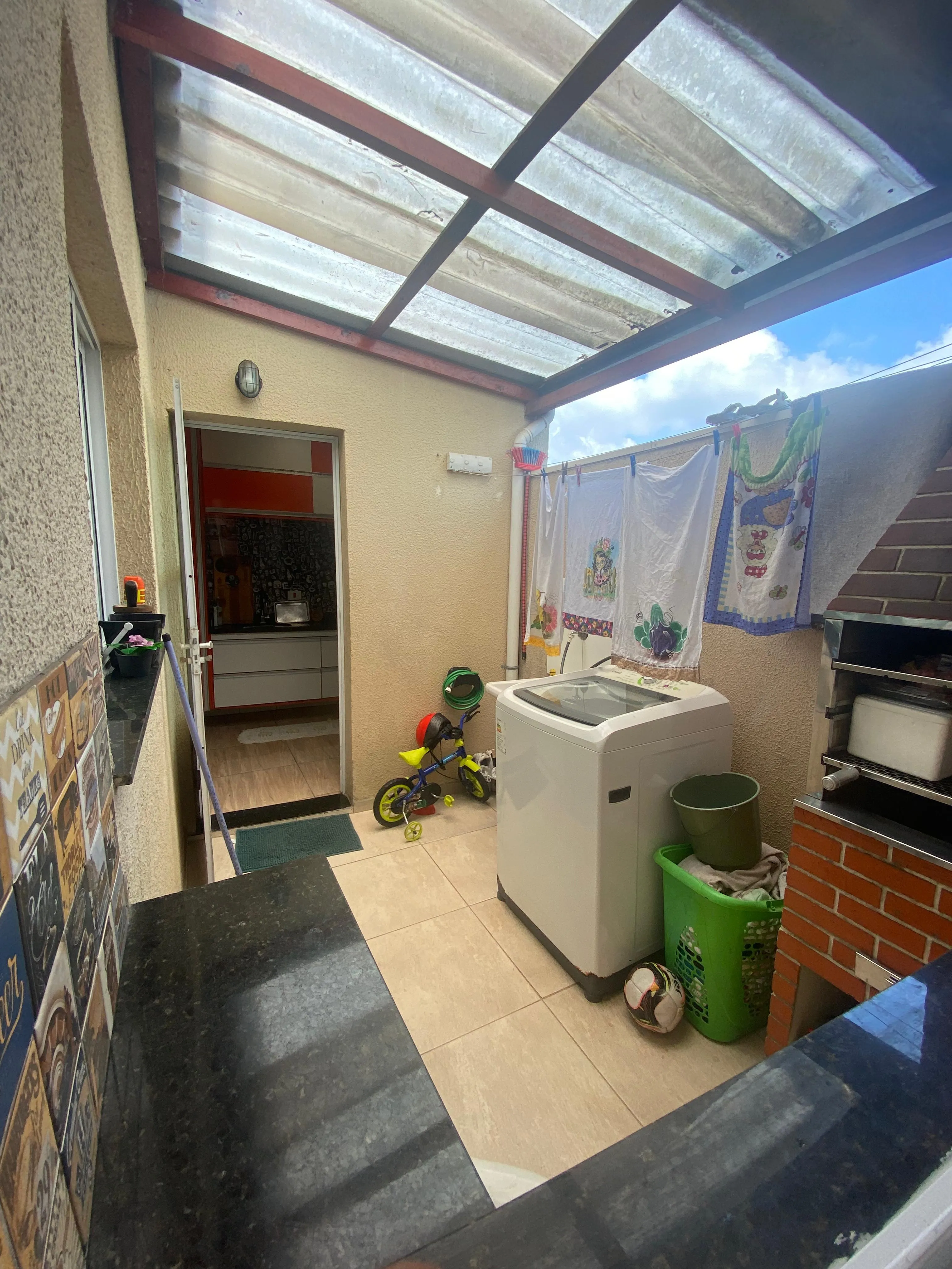 Imagem Imperdível: Apartamento à venda em cidade, bairro - 2 quartos, 1 sala, 1 banheiro, 1 vaga, 47m².
