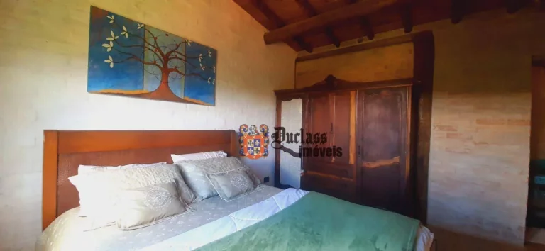 Imagem Chácara com 4 dormitórios à venda, 1500 m² por R$ 650.000,00 - Bom Jardim - Camanducaia/MG