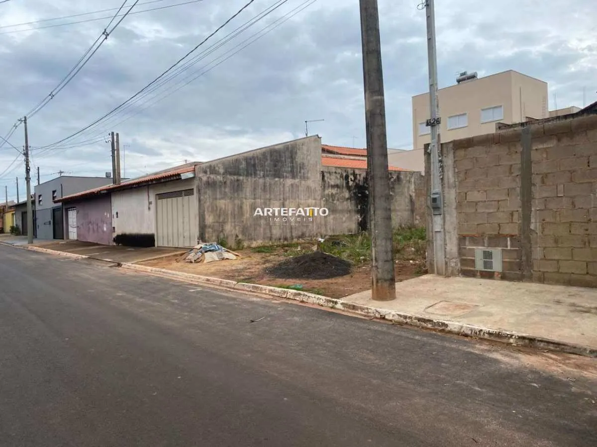 Imagem Terreno em excelente localização na cidade de Patrocínio Paulista