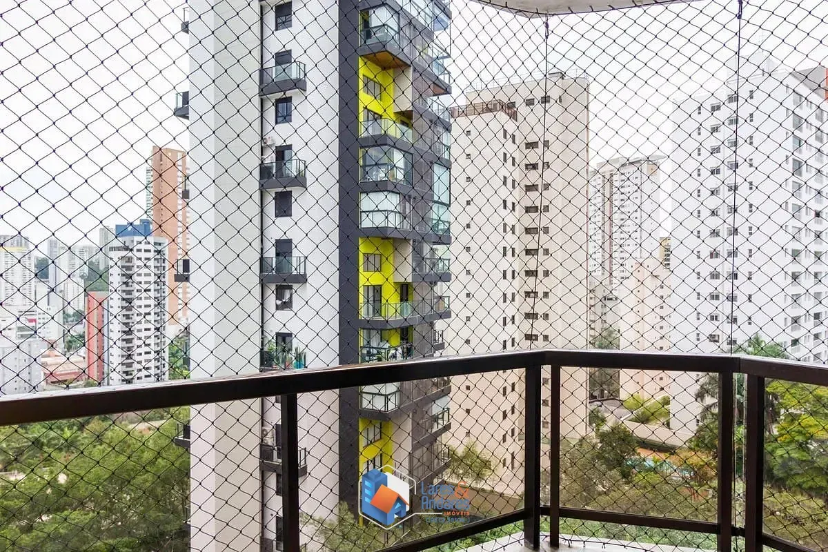 Imagem APTO À VENDA, COM 154M², 4 QUARTOS (1 SUÍTE), SACADA ENVIDRAÇADA, PISO EM PORCELANATO E PLANEJADOS EM TODOS AMBIENTES 8º ANDAR, 2 VAGAS VILA ANDRADE.