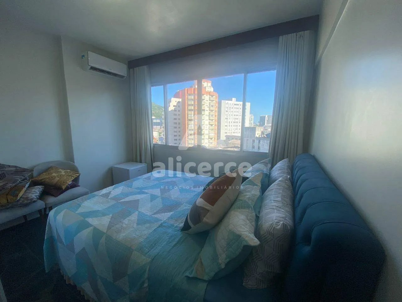 Imagem Studio à venda no Centro de Florianópolis com vista para o mar