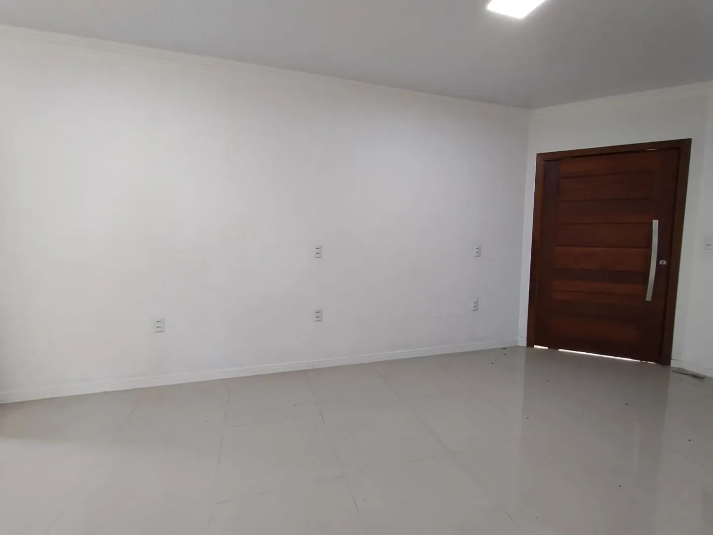 Imagem Casa à venda em Mendanha, Viamão: confira essa oportunidade!