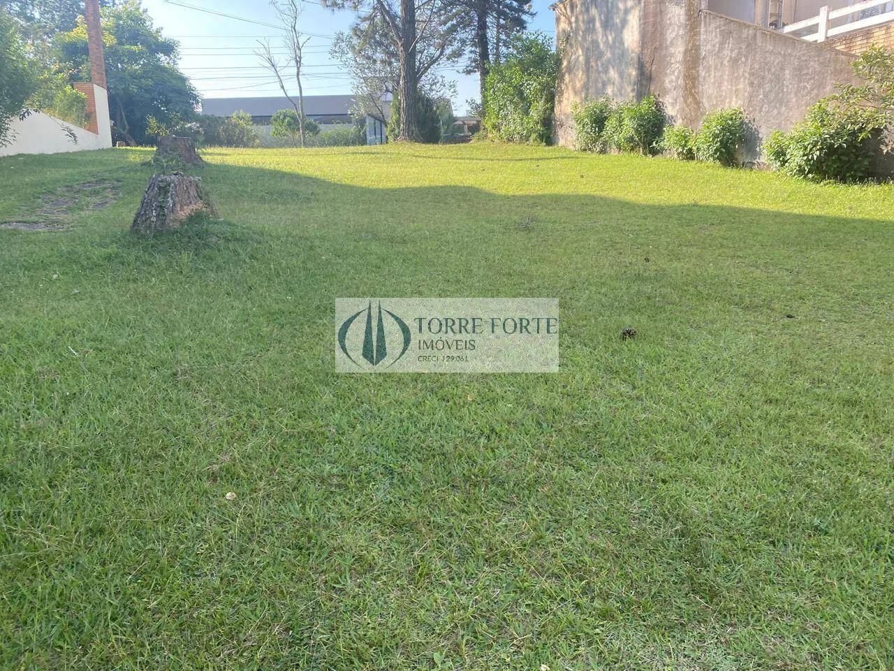 Imagem Excelente terreno na Aldeia da Serra com 466 m², pronto para construir.