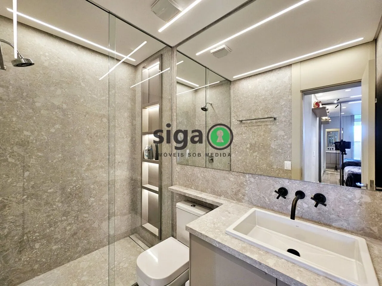 Imagem Cobertura Duplex 420 m² reformados, 4 suítes e 5 vagas na Vila Nova Conceição
