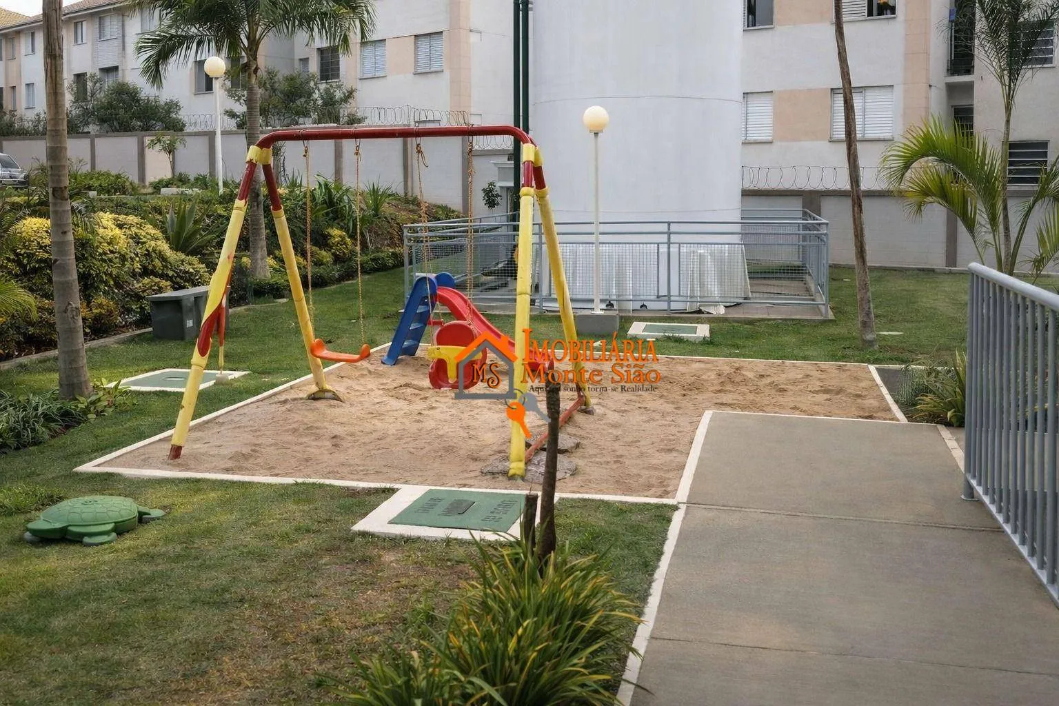 Imagem Apartamento com 2 dormitórios à venda, 48 m² por R$ 260.000,00 - Água Chata - Guarulhos/SP
