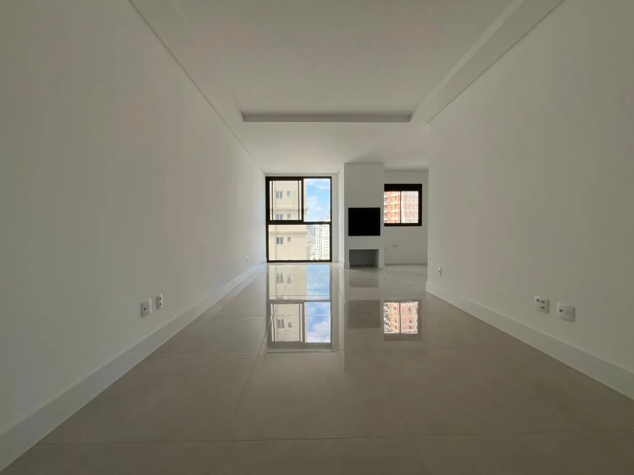 Imagem Apartamento com vista para o mar à venda com 87.5m2 por R$ 1.647.000,00