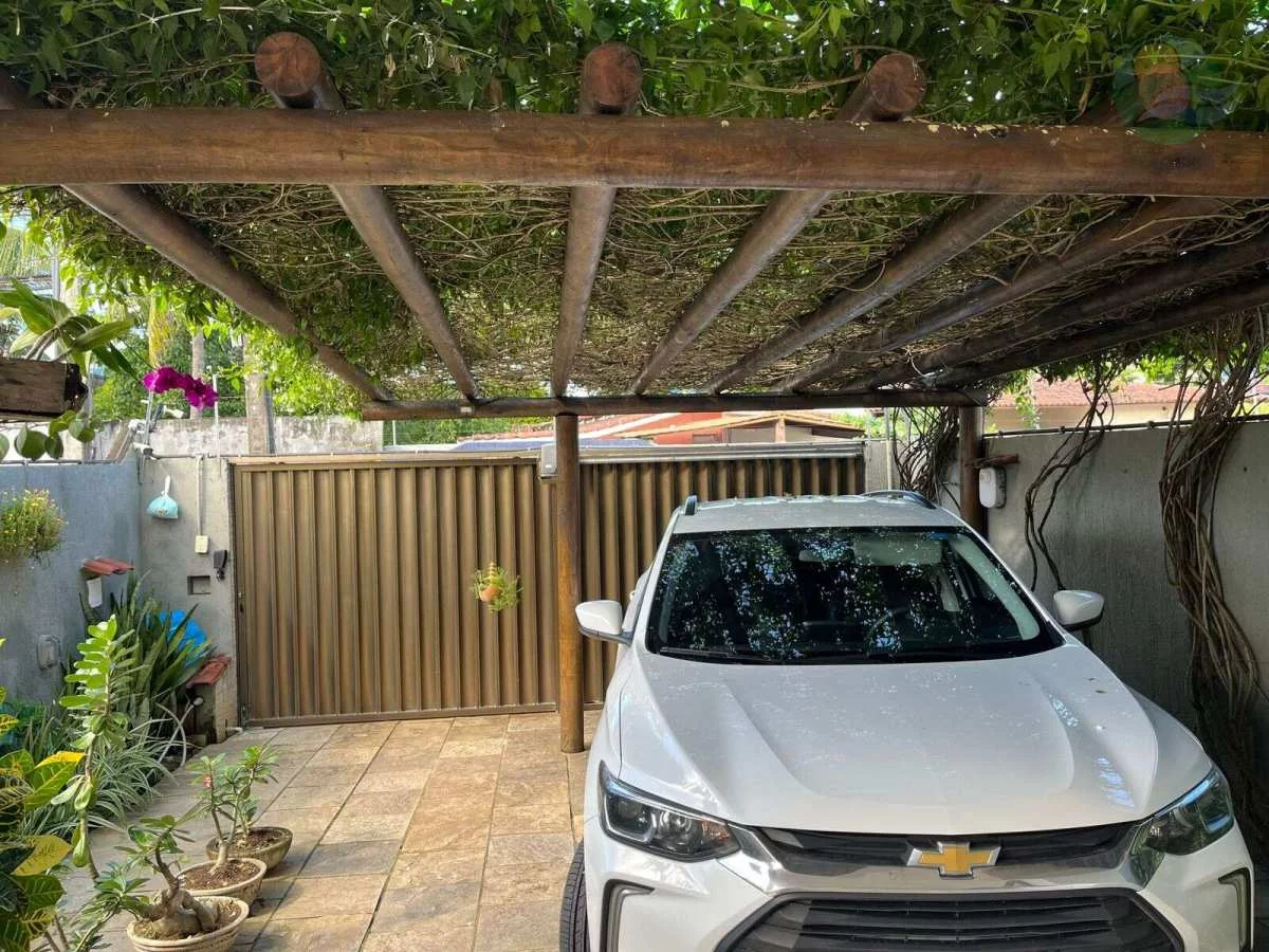 Imagem Casa alto padrão com 03 quartos, Av. Abdo Cabus, Venda, Candeias, Jaboatão dos Guararapes.