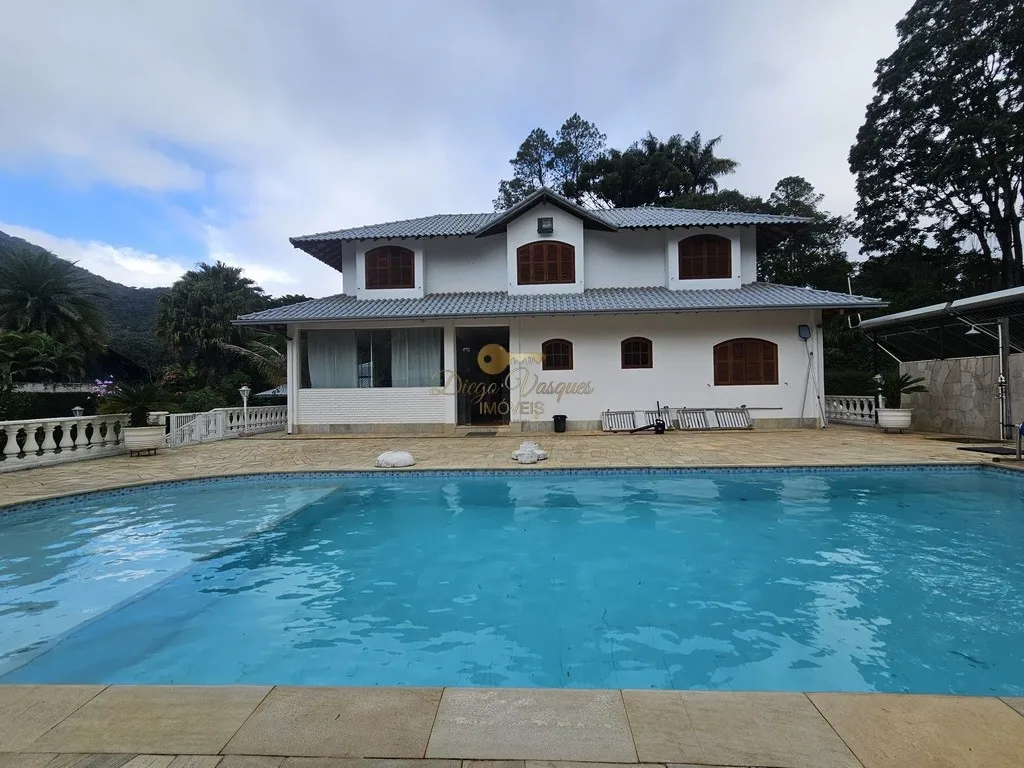 Imagem Casa em Condomínio para Venda em Teresópolis / RJ no bairro Vargem Grande