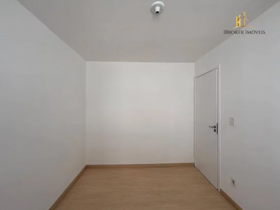 Imagem Apartamento com 2 quartos à venda, 44 m² por R$ 249.000 - Santa Cândida - Curitiba/PR