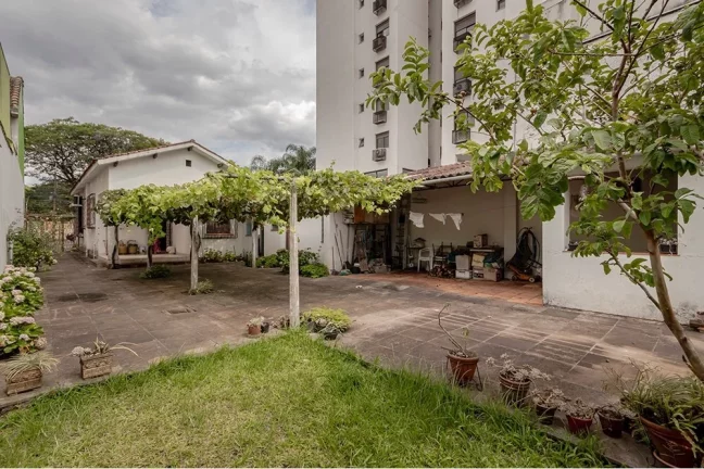 Imagem Terreno/Lote Residencial para venda no bairro Menino Deus em Porto Alegre