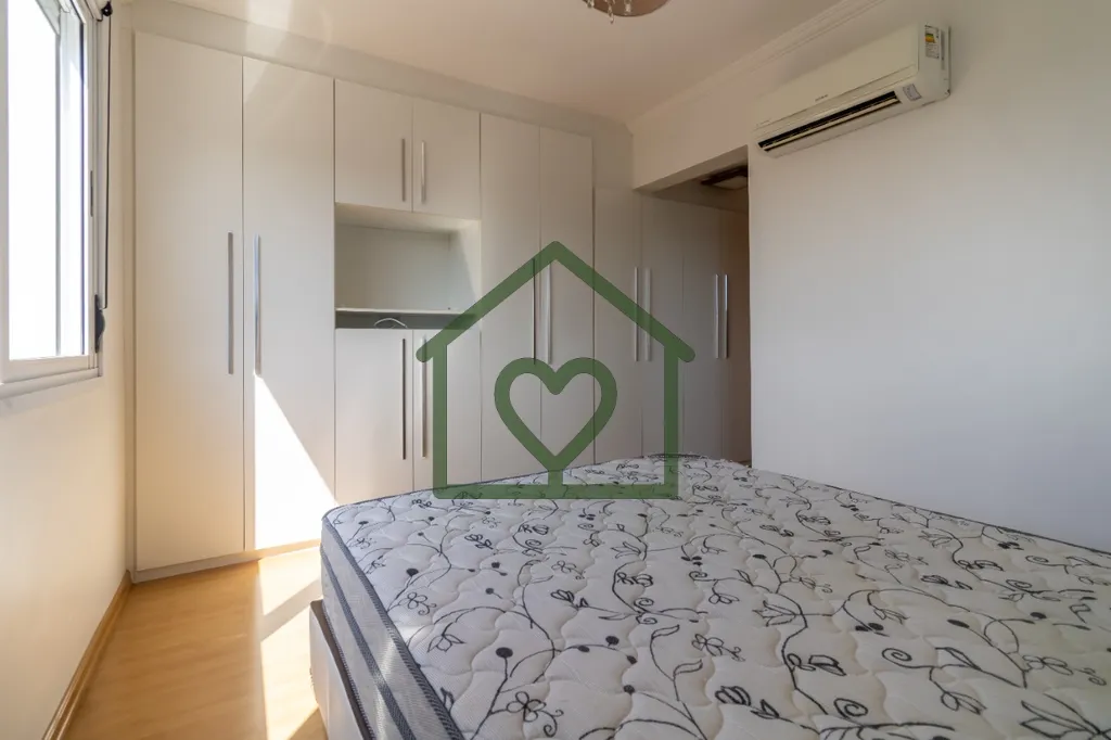 Imagem Apartamento semimobiliado em andar alto no bairro Petrópolis. 
 
Vista panorâmica de todas as jane...