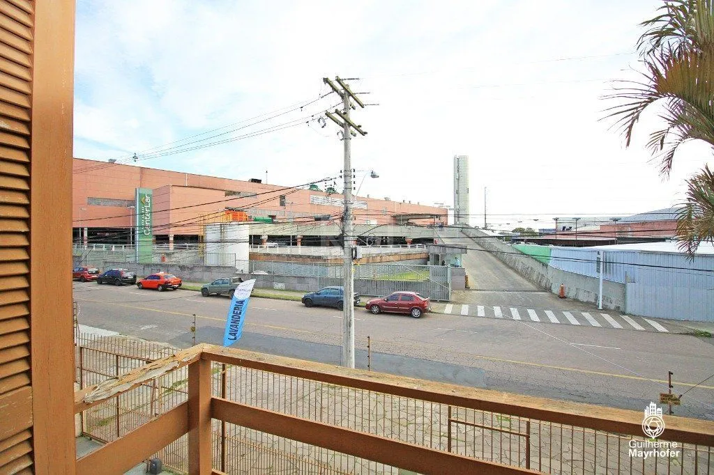 Imagem Casa para Venda - 235m², 3 dormitórios, sendo 1 suites, 3 vagas - Sarandi