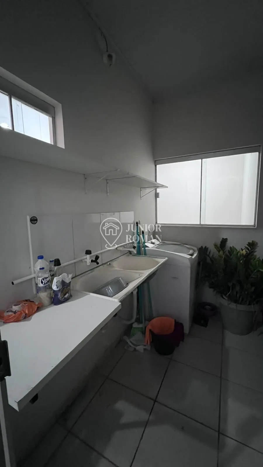 Imagem CASA MOBILIADA 2 DORM l 1 SUITE - SOMBRA DA TARDE - BARREIRAS/BA