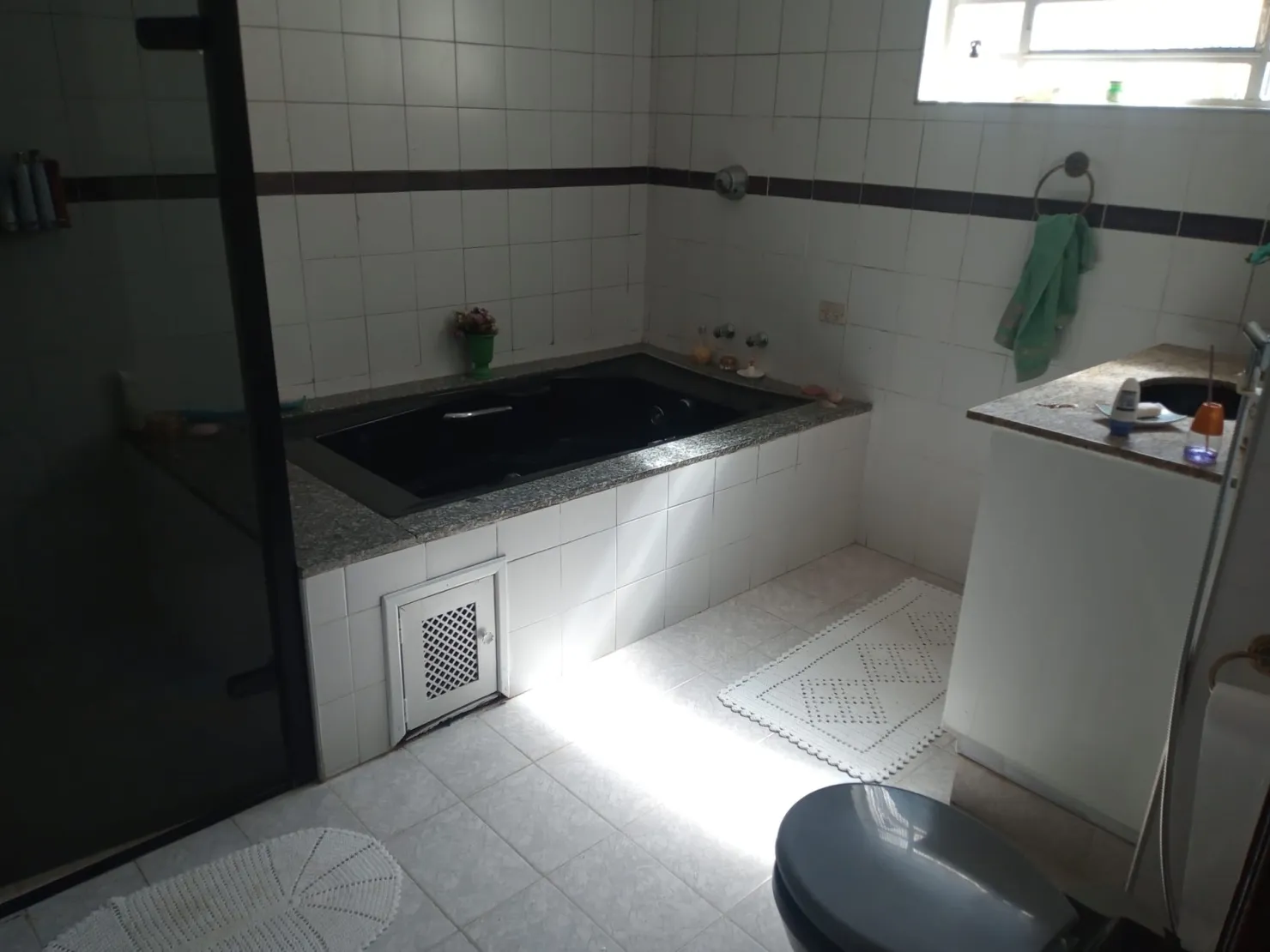 Imagem Casa à venda 4 Quartos, 1 Suite, 2 Vagas, 822.7M², Vila Bourghese, Pindamonhangaba - SP