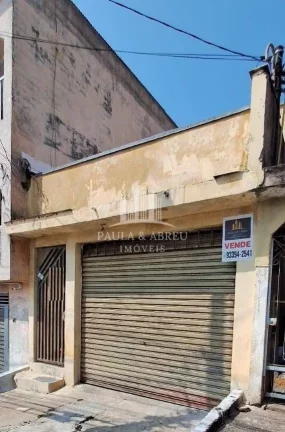 Foto do imóvel Casa com Escritura, 2 Dormitórios 1 Banheiro, 1 Vaga, Quintal grande, 2 Cômodos pequenos, Lavanderia, no Jardim Zaíra 3, Mauá-SP
