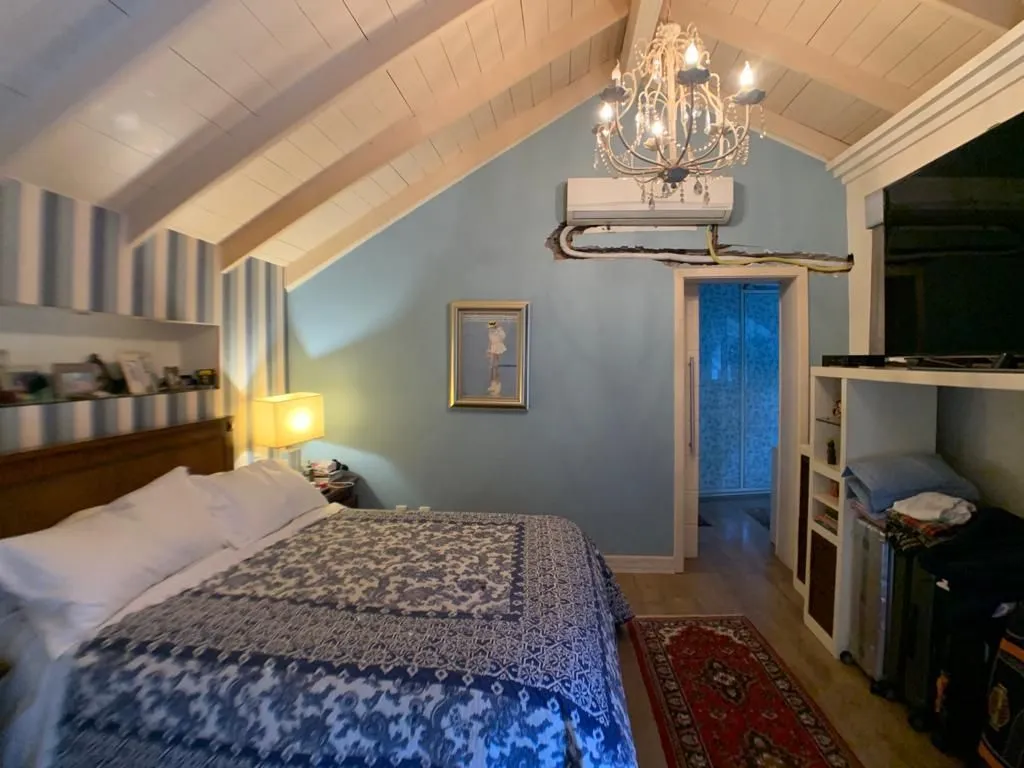 Imagem Casa para Venda - 420m², 3 dormitórios, sendo 1 suites, Ipanema