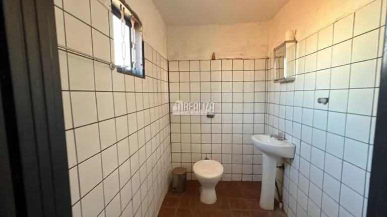 Imagem Casa no Leblon para venda e locação, Uberaba: 4 dormitórios, suíte, 3 salas