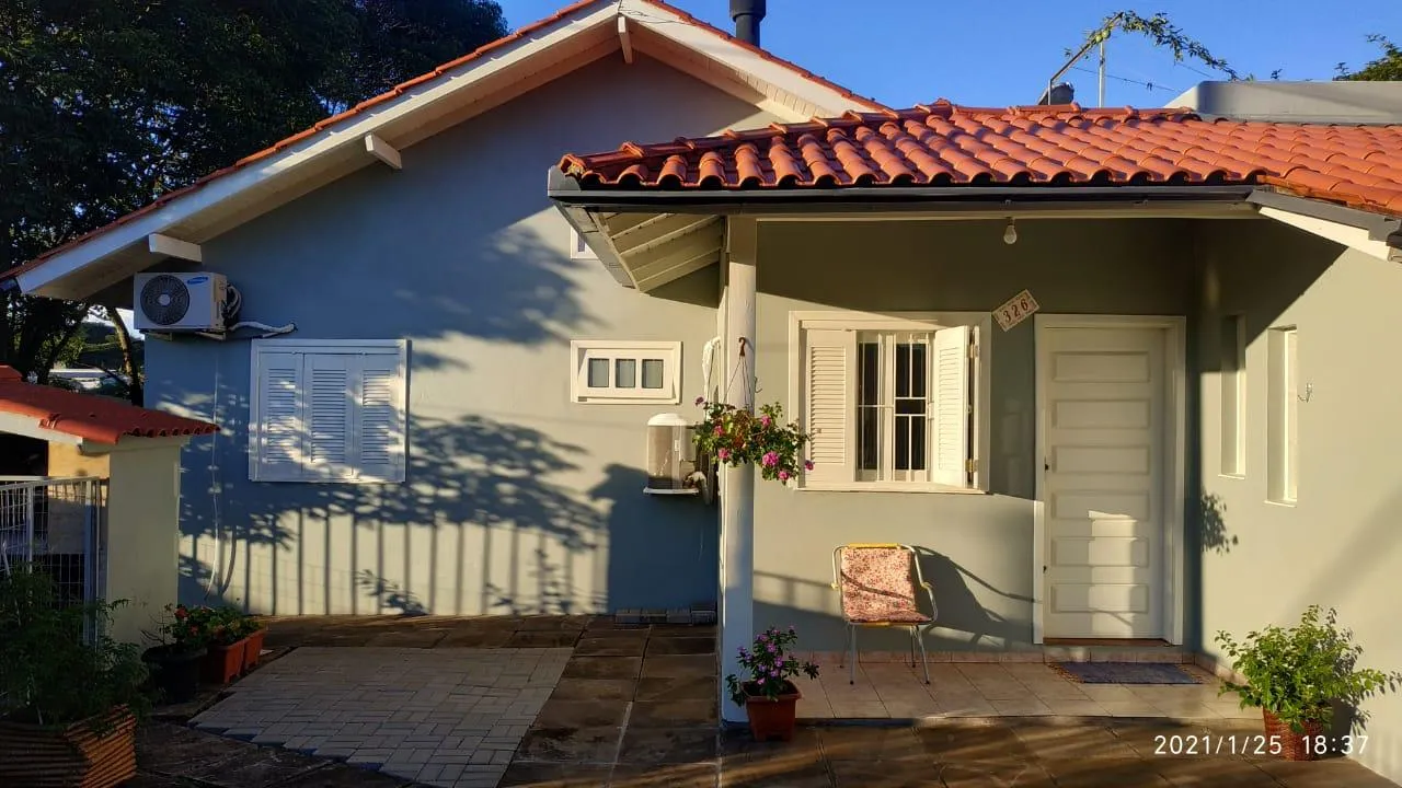 Imagem Casa para venda no bairro Guarani, Novo Hamburgo - 3 dormitórios