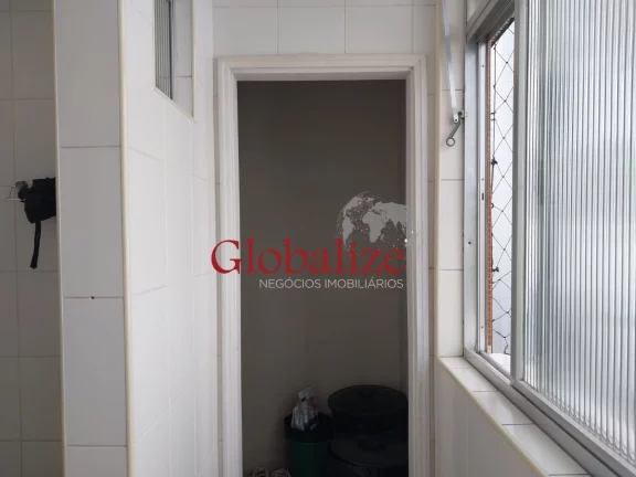 Imagem Apartamento à venda na Ponta da Praia, Santos-SP! Com 3 quartos, 1 suíte, dependência de empregada , 2 banheiros, 1 vaga de garagem e 114m² R$530.000