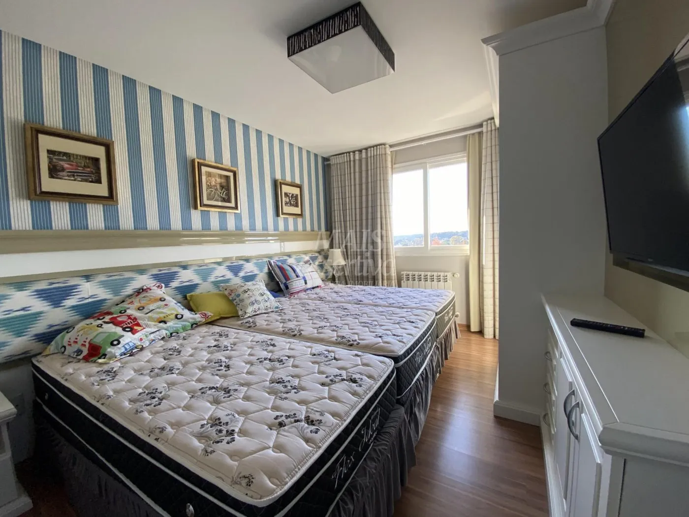Imagem COBERTURA DUPLEX FINAMENTE MOBILIADA E DECORADA PARA VENDA EM CANELA