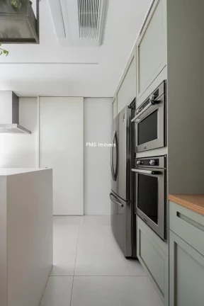 Imagem Apartamento à venda na Vila Nova Conceição, com 3 suítes, 2 salas, 4 vagas, 243 m²