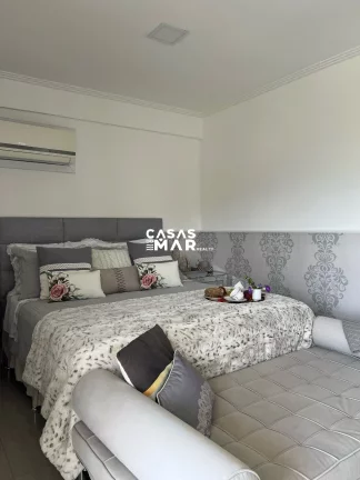 Imagem Casa de Luxo em Condomínio no Recreio dos Bandeirantes - 5 quartos, 5 suítes, 4 salas, 6 banheiros, 5 vagas de garagem - Rio de Janeiro-RJ.