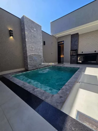 Imagem Casa à Venda com 3 quartos, 3 banheiros, 3 vagas e 160m2