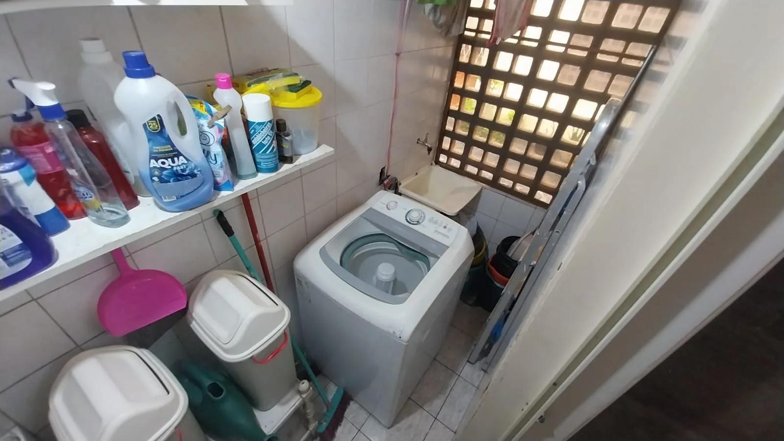 Imagem Apartamento térreo com 4 quartos e 1 vaga de garagem rotativa no Passo da Areia