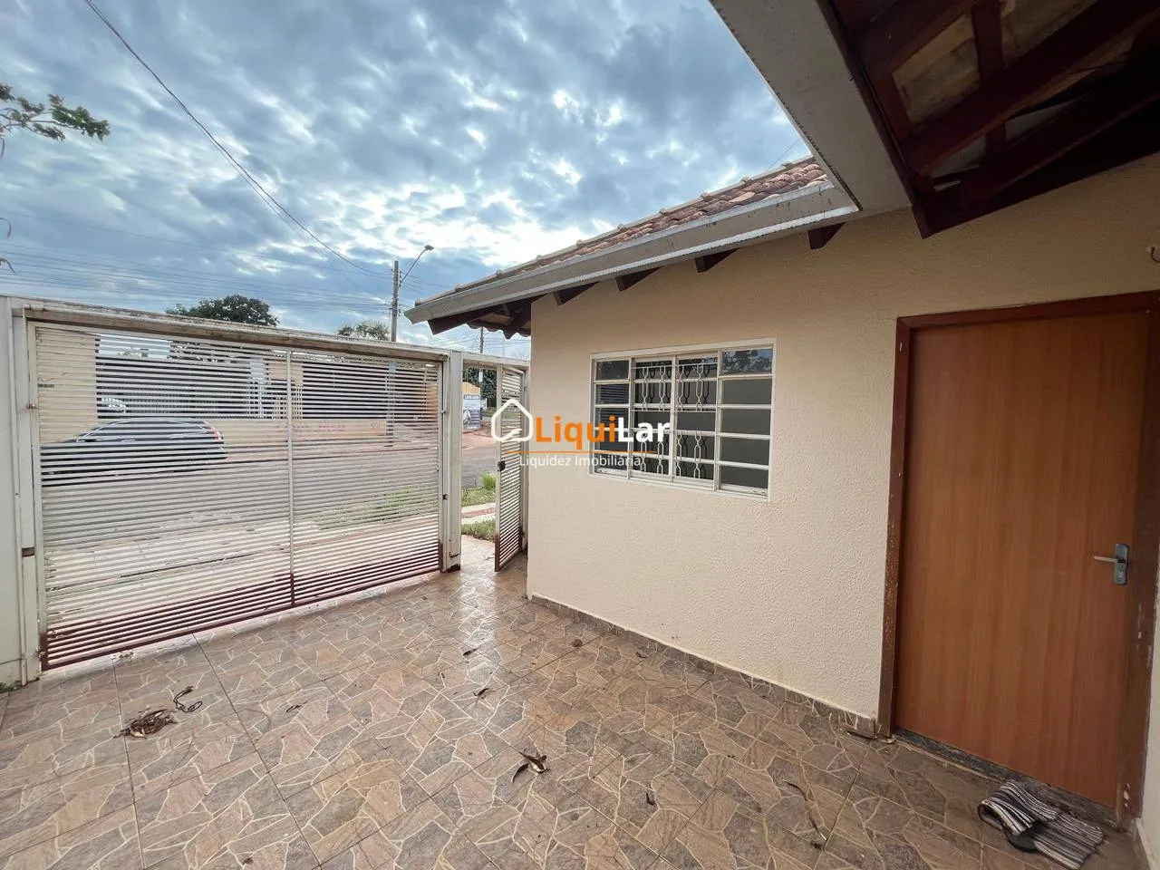 Imagem Casa no Jardim Panorama | 2 Quartos, Asfalto e Excelente Localização