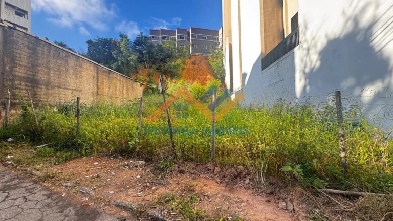 Imagem Terreno de 480m² com frente para duas ruas à venda no bairro Iguaçu ? Ipatinga