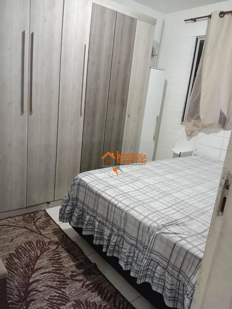 Imagem Apartamento com 2 dormitórios à venda, 45 m² por R$ 235.000,00 - Água Chata - Guarulhos/SP