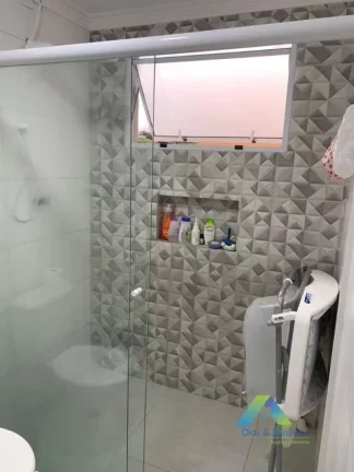 Imagem SANTO ANDRÉ 200 metros, 4 dormitórios, 1 suíte, 3 vagas com ótima localização e valor !!!