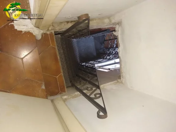 Imagem SOBRADO COM 230M² CONSTRUÍDO EM RUA BEM TRANQUILA