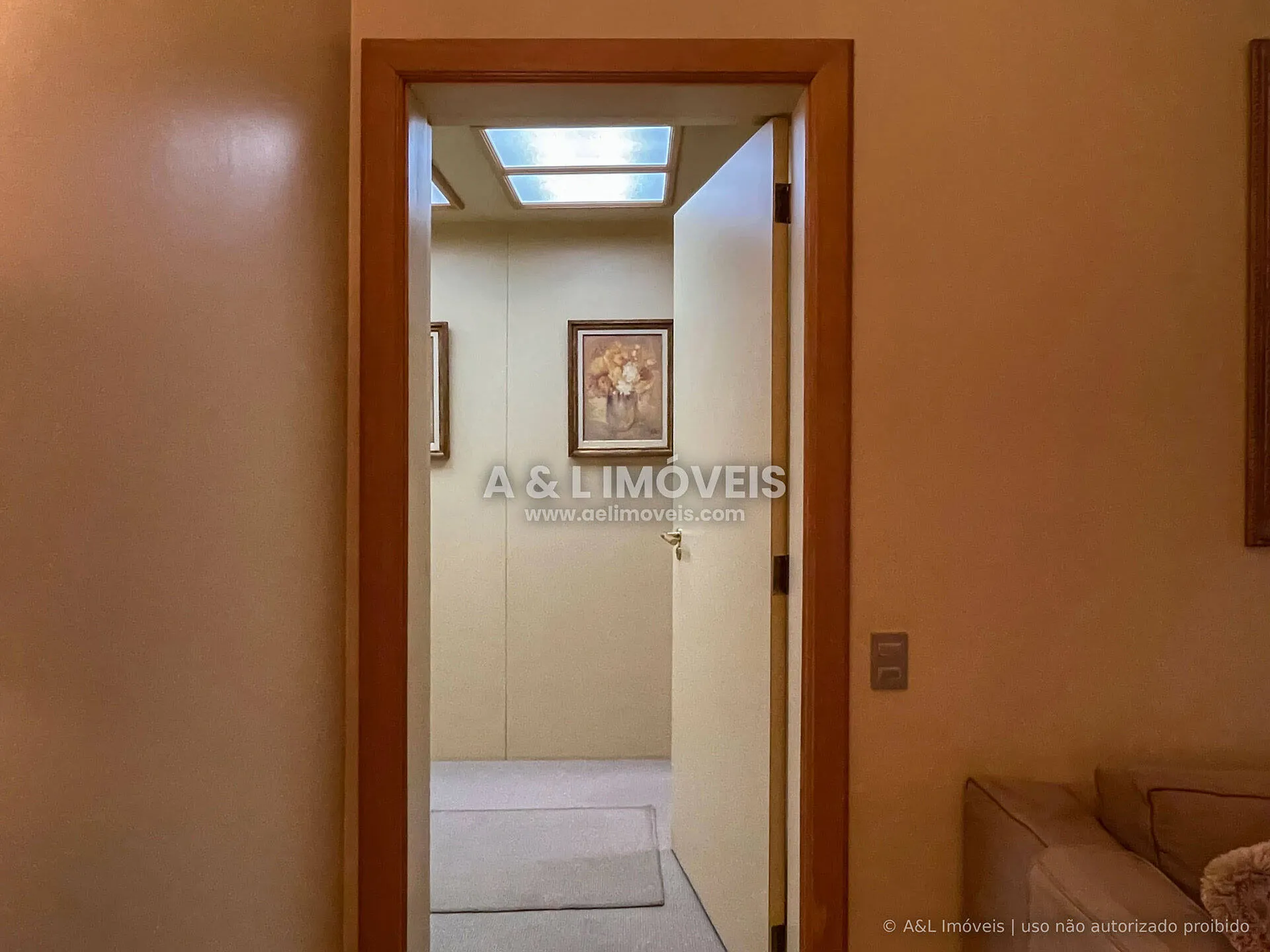Imagem Cobertura Duplex Alto do Capivari | 315 m² - 3 Suítes e Sauna Privativa
