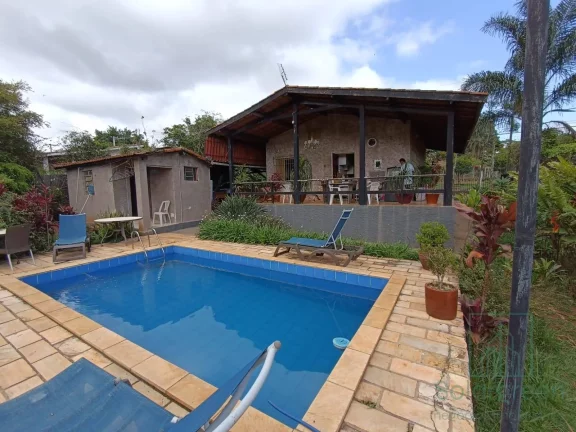 Imagem Chácara à Venda 1000 m² - 2 Dormitórios, Piscina por R$600.000,00