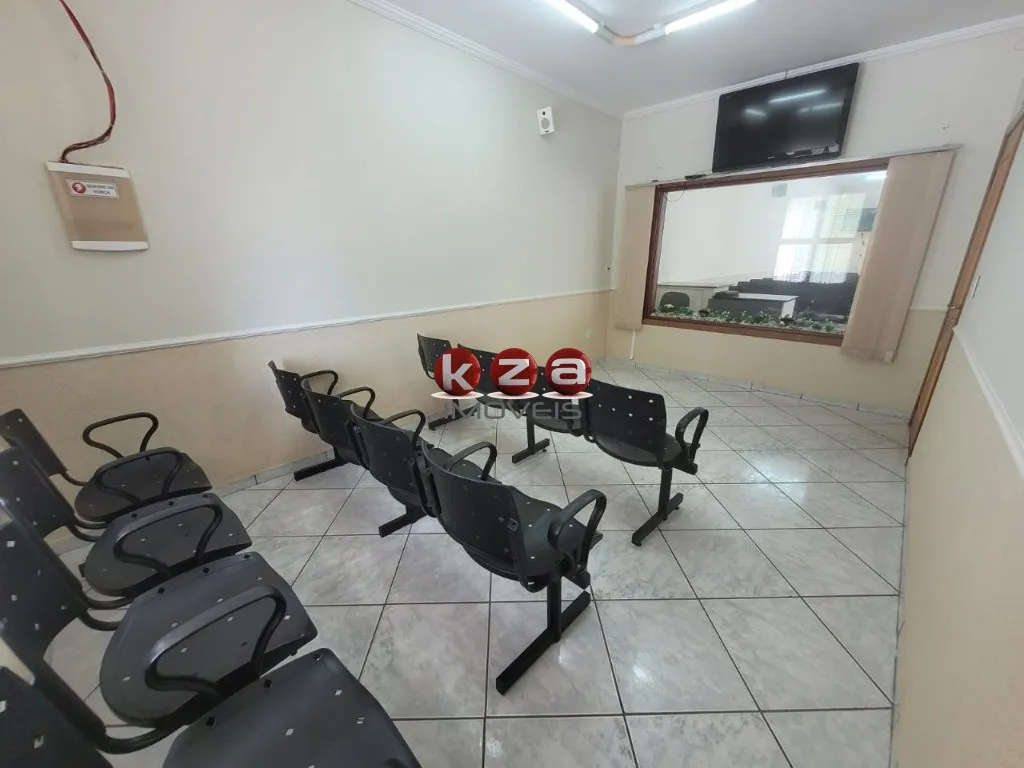 Imagem Casa Comercial à Venda em Valinhos-SP - Vila D'agostinho: 02 Quartos, 3 Salas, 1 Banheiro, 2 Vagas de Garagem, 182,00 m² de Área.