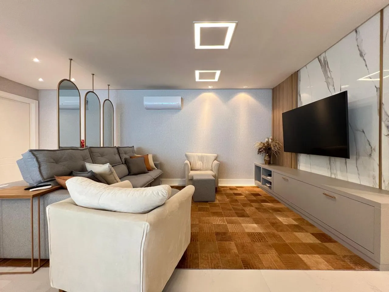 Imagem Apartamento com vista para o mar à venda com 197m2 por R$ 5.300.000,00