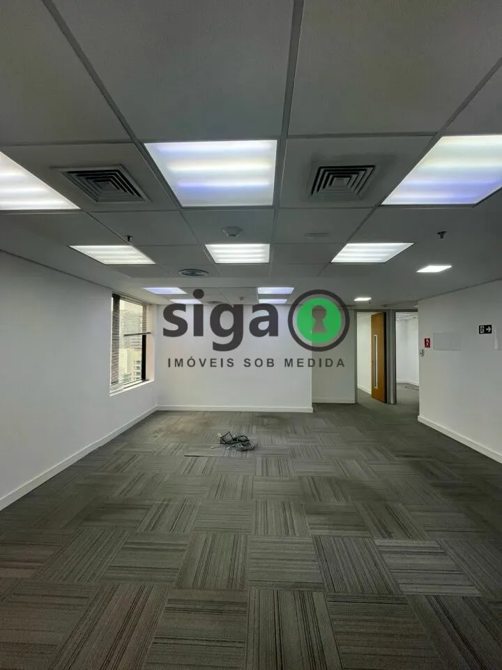 Imagem Sala Comercial e 4 banheiros para Locação, 290 m² por R$ 41.000,00