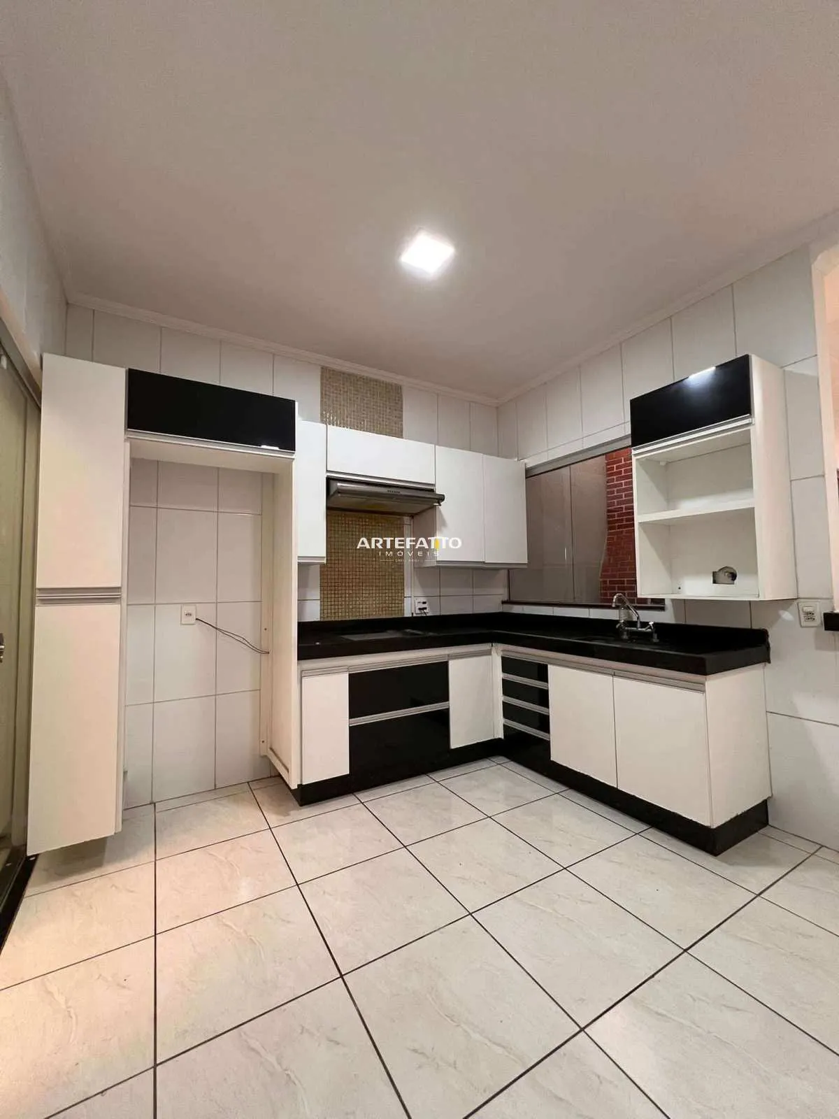 Imagem Casa à venda em meio terreno no Esplanada Primo Meneghetti