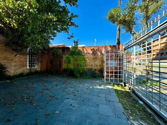 Imagem Maravilhoso Sobrado de 3 Dormitórios com Piscina na Martim de Sá!