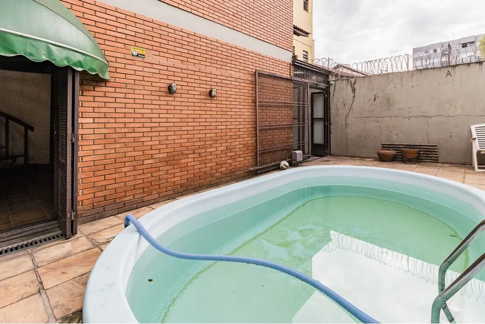 Imagem Casa à venda em Porto Alegre, Partenon, com 3 quartos, 380m2